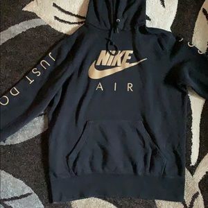 Black nike sweatshirt